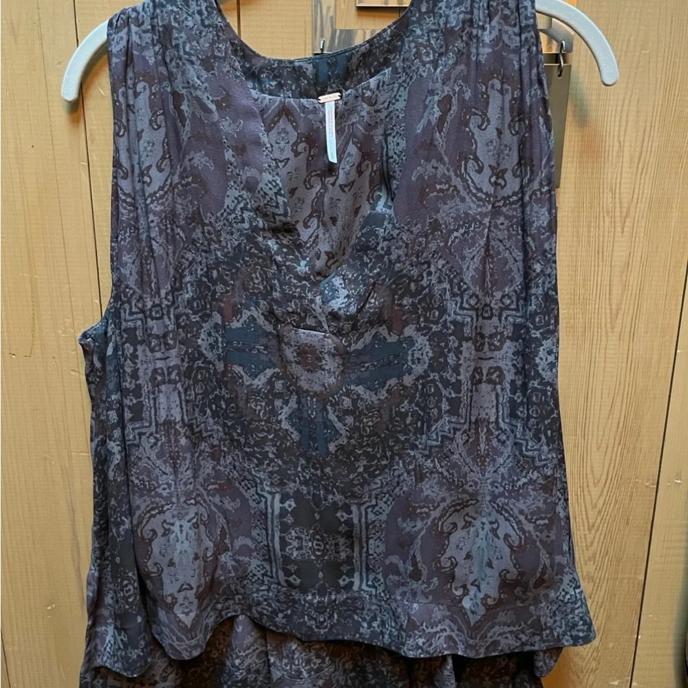 Free People Darcy tank - Picture 2 of 6